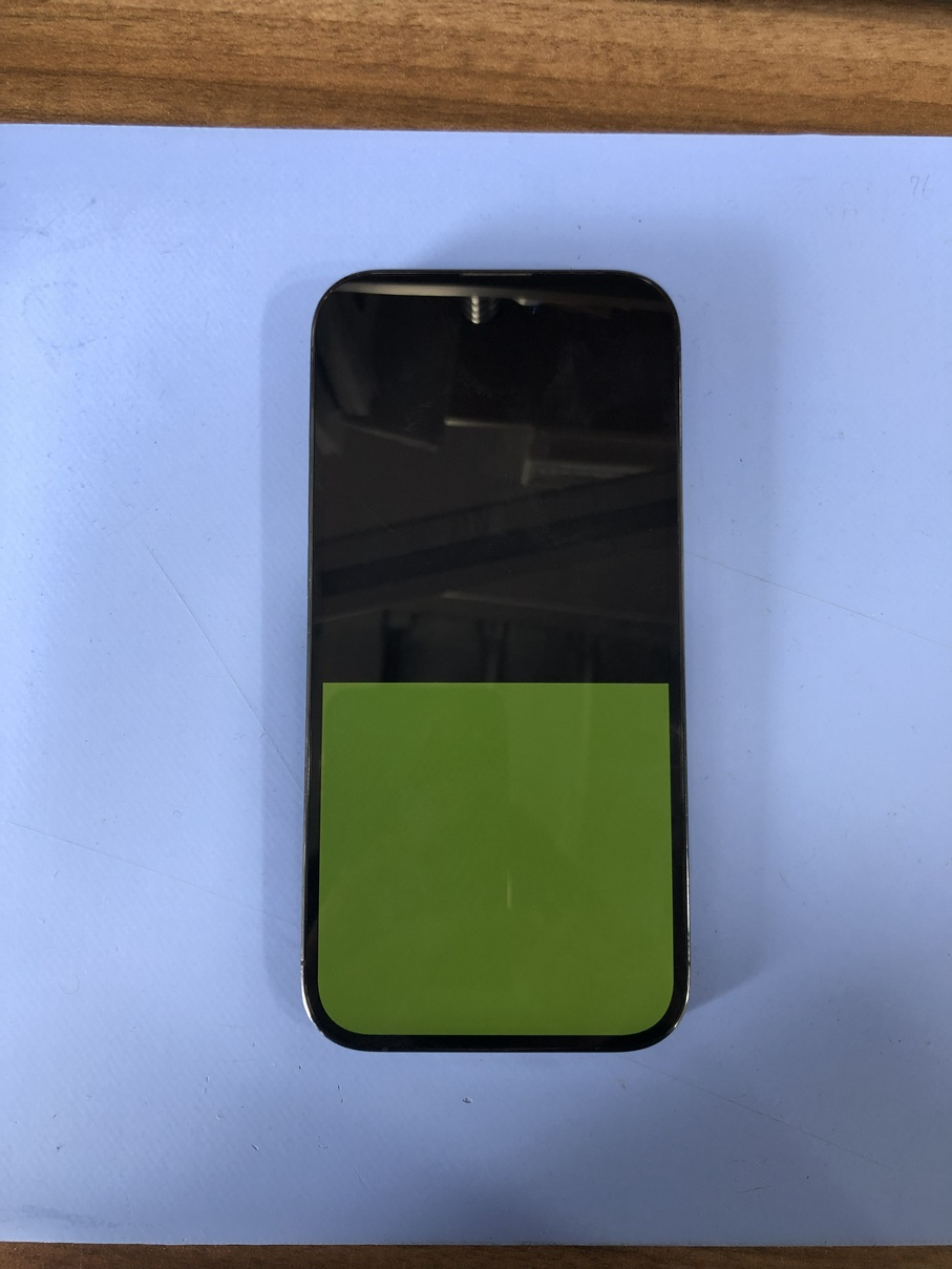 iPhone14 proの液晶不良