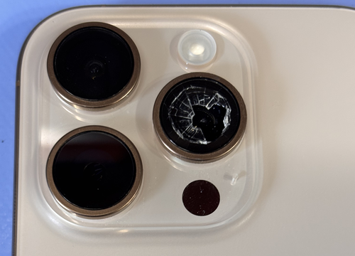 iPhone16Pro　カメラレンズカバー修理