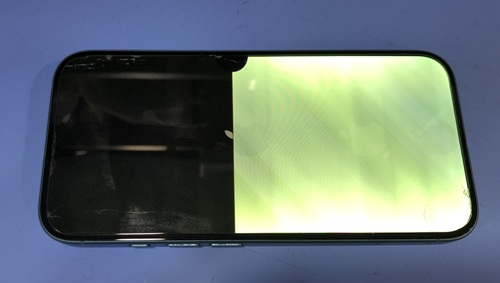 iPhone16 液晶不良修理｜新宿で即日対応可能