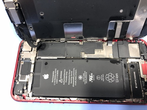 iPhone SE（第2世代）画面が表示されない修理事例