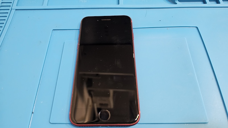 iPhoneSE2(第2世代)のホームボタンが効かない症状を修理