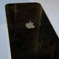 横浜でiPhone15リンゴループ救出！データ復旧は当店へ