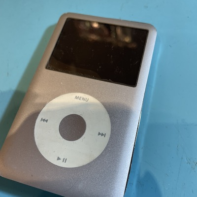 iPod修理！SSD換装・バッテリー・イヤホンジャックも横浜店へ