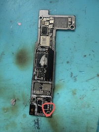 iPhone起動不良・データ復旧！横浜の基板修理はダイワンテレコム