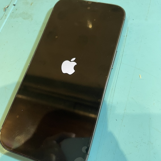 【横浜】iPhoneリンゴループ修理！データ復旧は完全成功報酬型