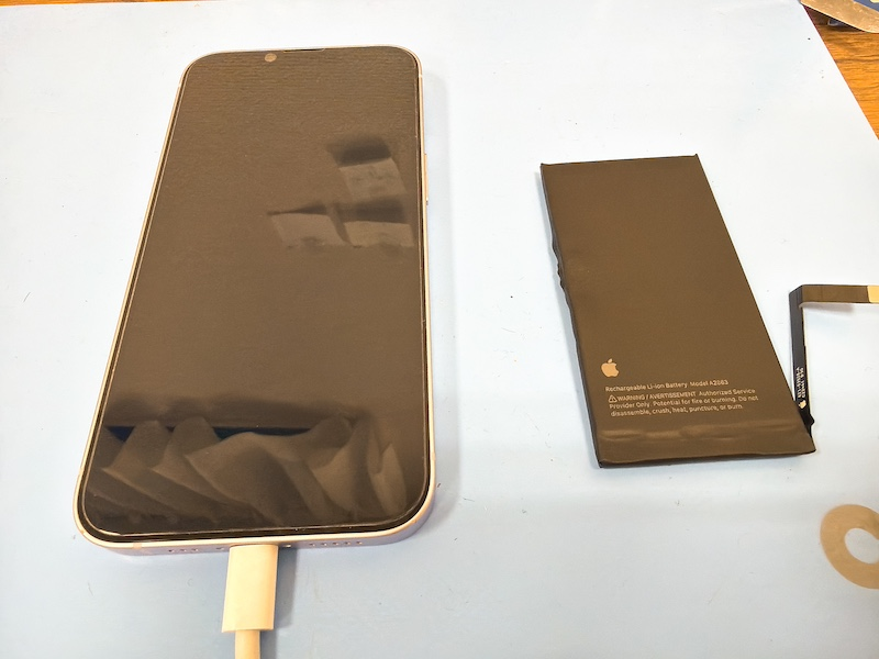 浦安よりご来店 iPhone14バッテリー交換修理お客様