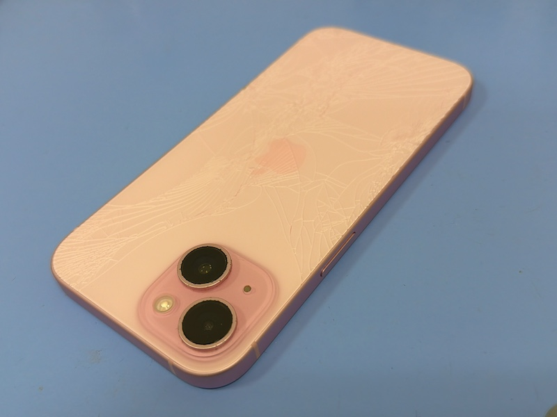 新浦安よりご来店 iPhone14背面修理のお客様
