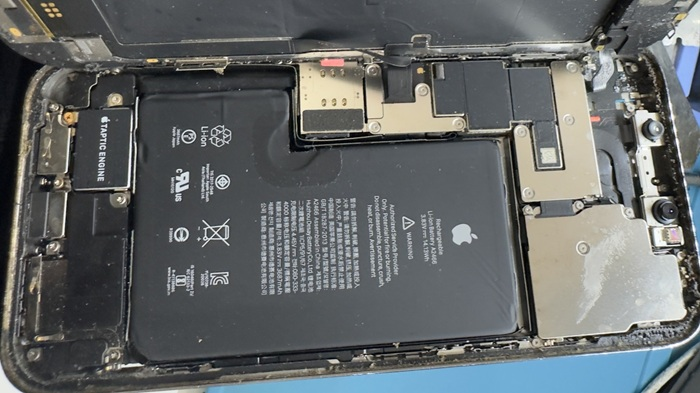 iPhone修理　水没　台風　ダイワンテレコム　高田馬場　新宿区