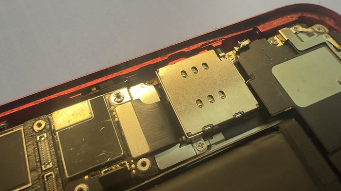 iPhone修理　ダイワンテレコム　高田馬場　即日　SIM故障