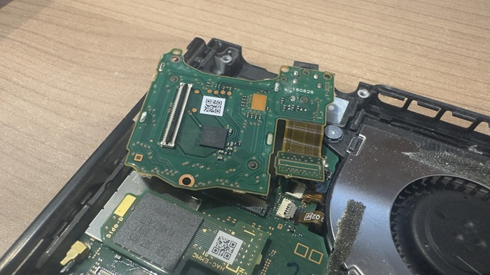 Switch ゲームカード修理　即日　ダイワンテレコム　高田馬場　