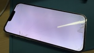 iPhone修理　ダイワン　高田馬場　即日　液晶割れ