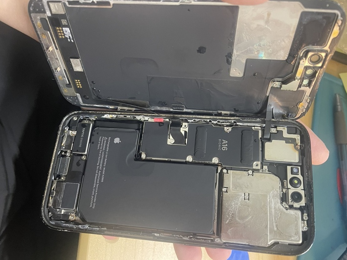 iPhone 14Pro水没修理をご紹介