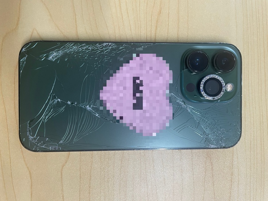 iPhone 13Proの液晶交換修理