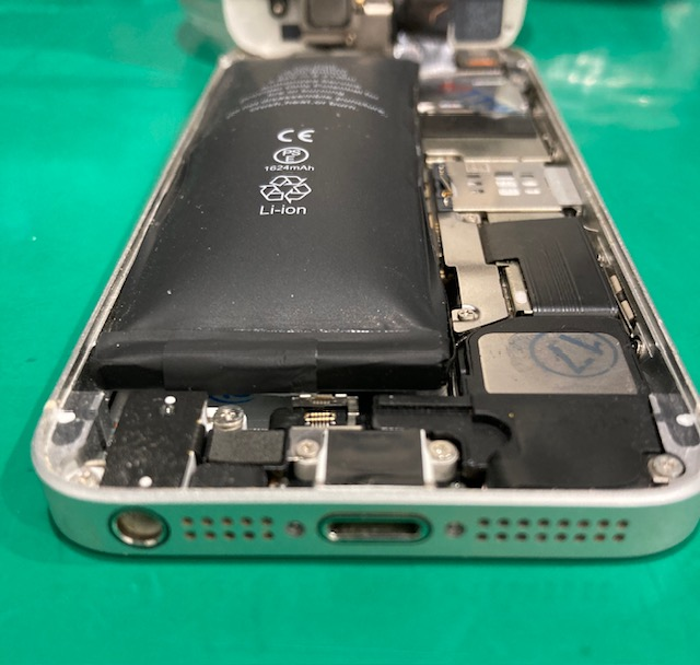 バッテリー膨張修理時のご注意