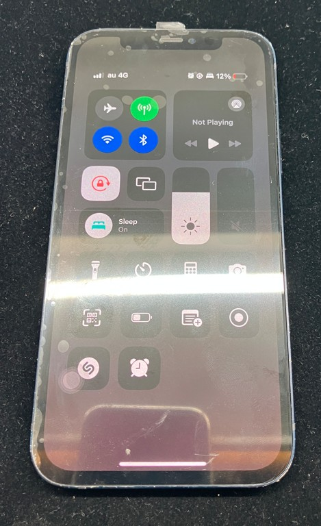 【iPhone 12】フロントパネル（OLED）交換修理