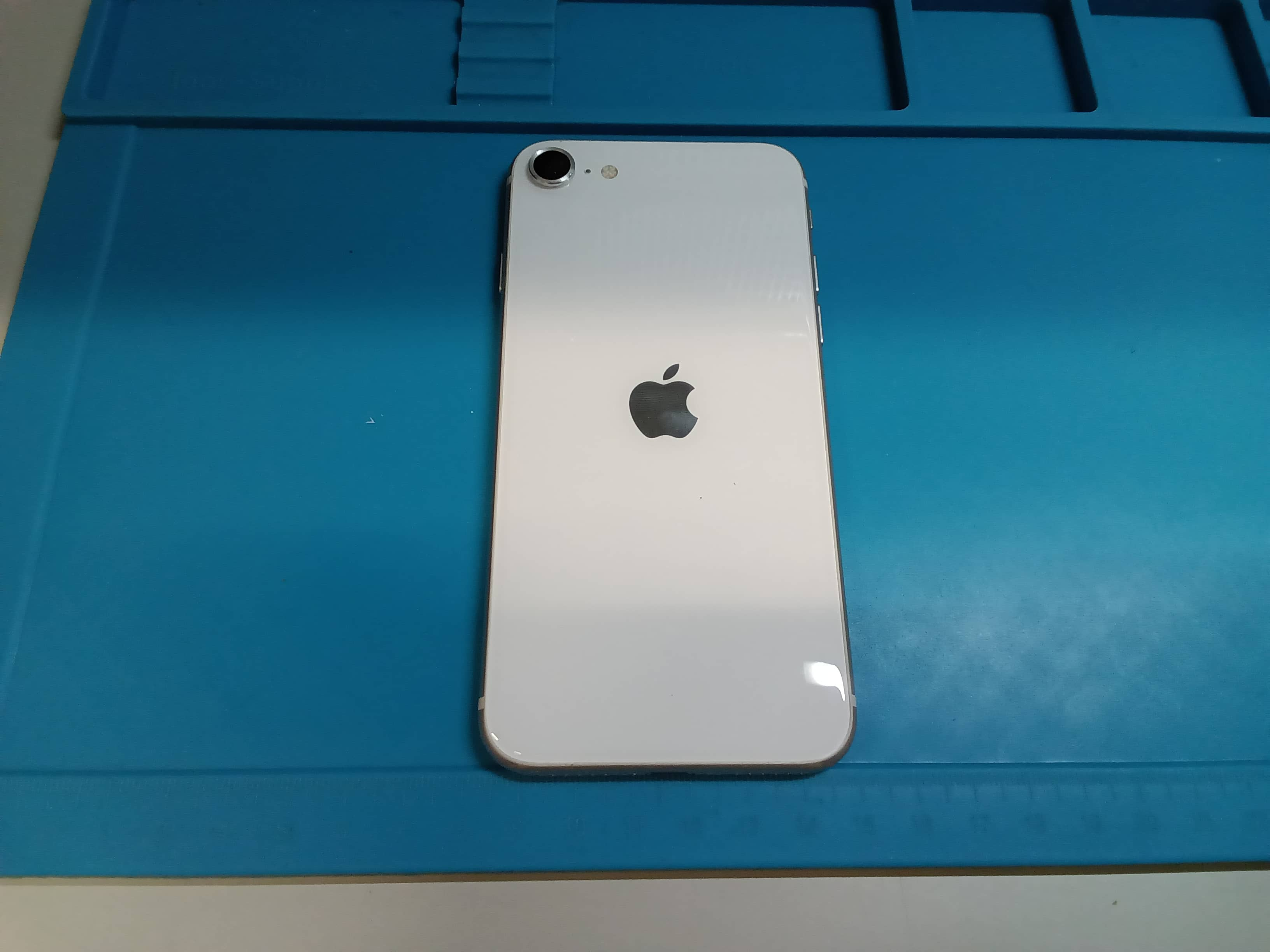 【座間相武台店】iPhone SE（第3世代） バッテリー交換
