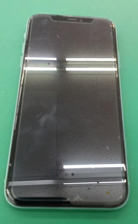 【iPhone 基板修理】画面が映らない症状の修理(16,500円)