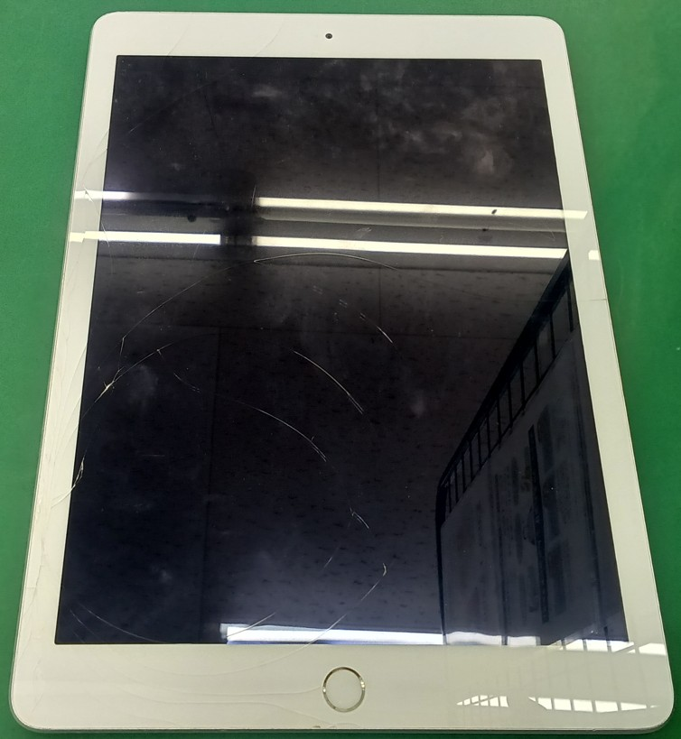 ダイワンテレコム京都店｜iPad（2017年モデル）液晶交換事例