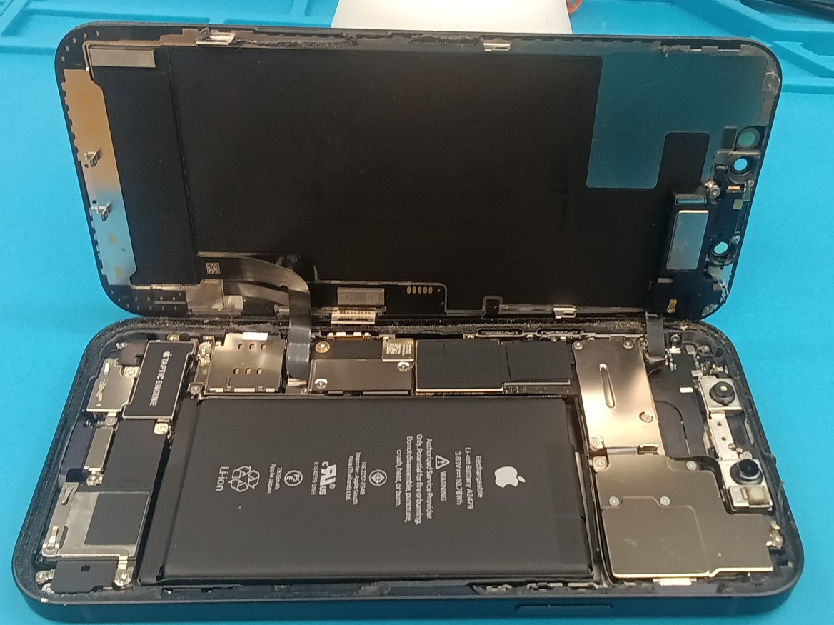 【iPhone 12】フロントパネル（OLED）交換修理