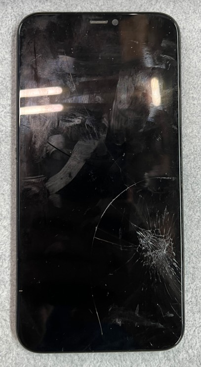 【iPhone 11】フロントパネル（LCD）交換修理・5,900円