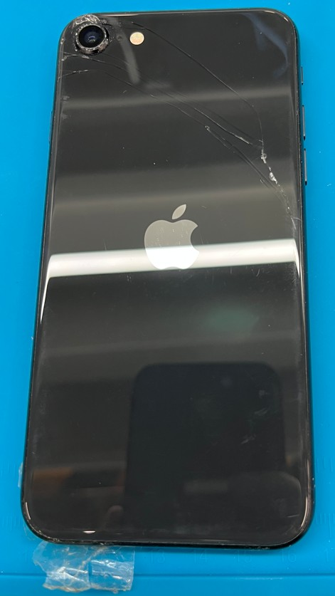 前橋インターアカマル店｜iPhone SE フロントパネル交換事例