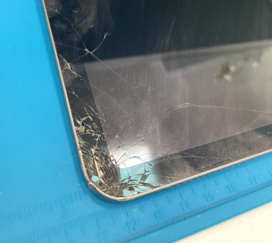 iPad Air(第4世代)画面修理の事例と費用ご紹介！