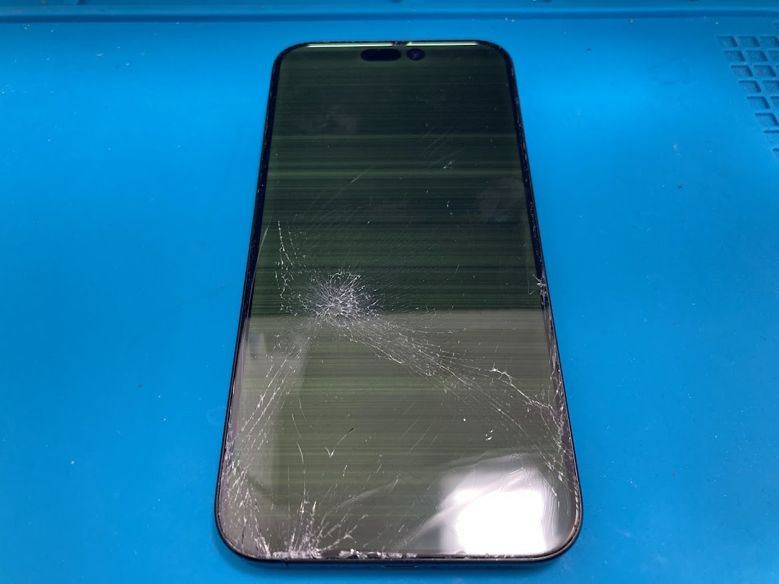 iPhone15Proの画面割れ修理をご予約なしで即日修理OK！