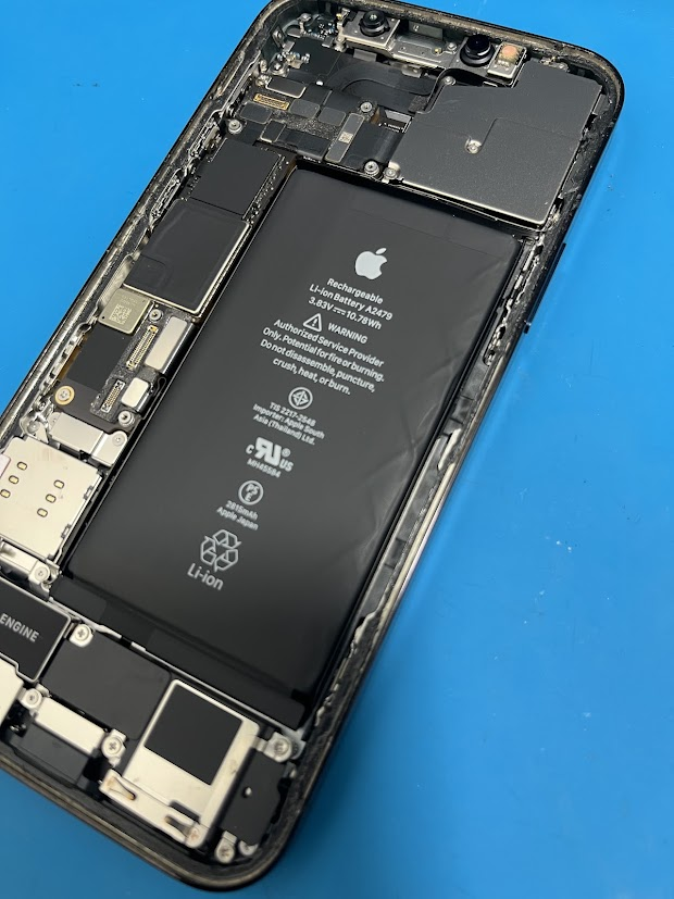 iPhone12Proバッテリー交換！トラブル前に対策|梅田店