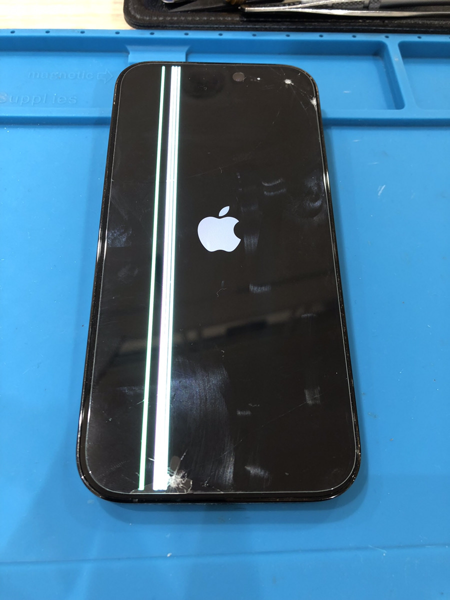 iPhoneの画面割れや線が入る原因と対処法