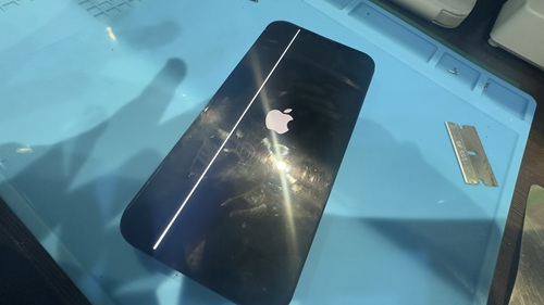 iPhone修理　液晶割れ　即日　ダイワンテレコム　渋谷