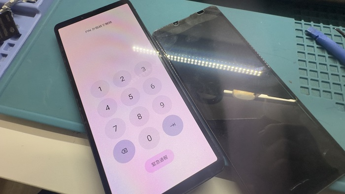 Android　Xperia　液晶割れ　即日　ダイワンテレコム