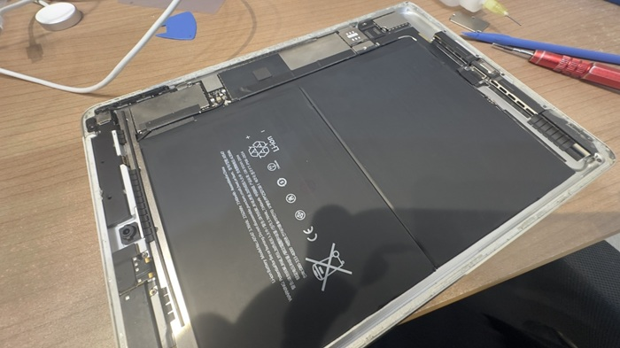iPad修理　バッテリー交換　即日　渋谷　