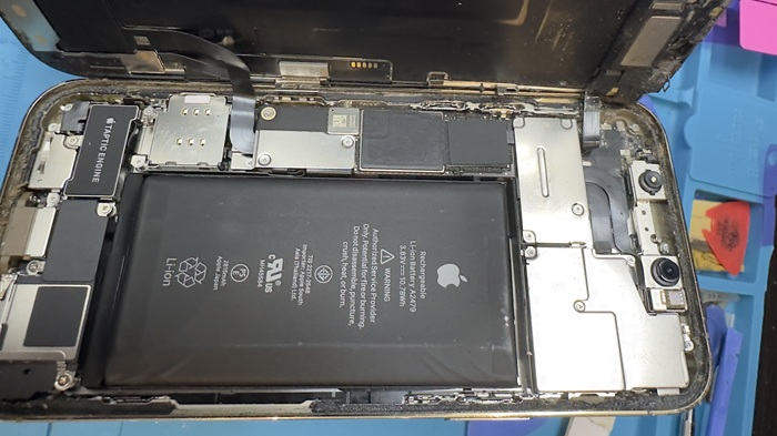 iPhone修理のバッテリー交換を即日で対応中！
