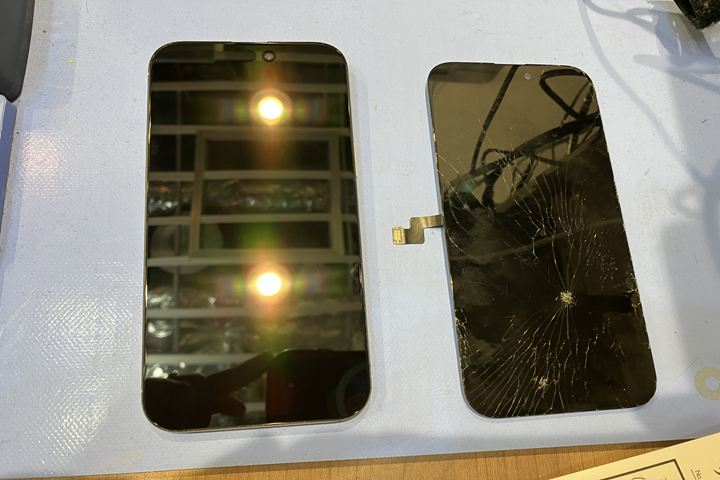 渋谷観光中にiPhone15を割ってしまった！緊急でお直しもお任せ！