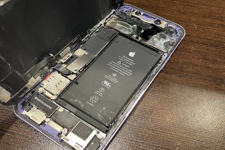 【渋谷】iPhone12 回水水没修理 実例｜ダイワンテレコム渋谷店