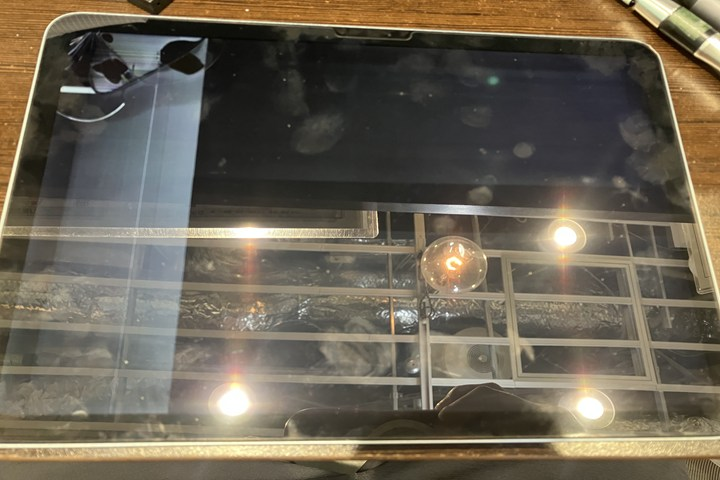 【iPad Air11インチ M2】液晶割れの交換修理｜渋谷