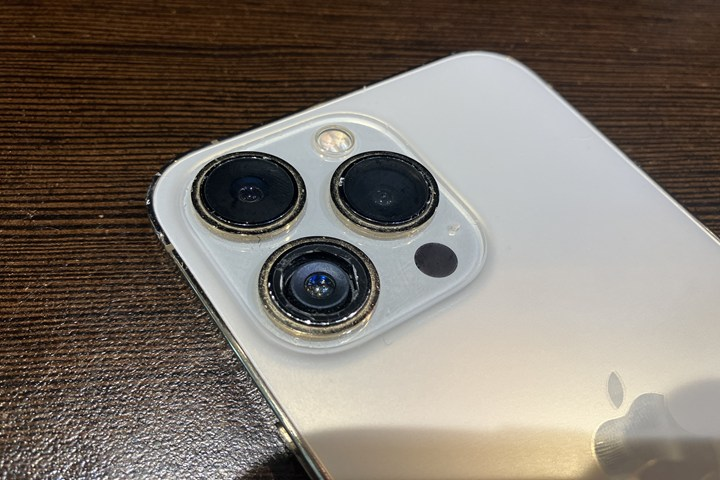レンズが外れてカメラ剥き出し⚠️ ついでに電池交換のご依頼！
