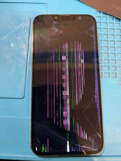 液晶バキバキ！データだけでも取りたい！