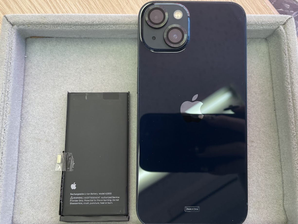 iPhone13のバッテリー交換修理事例