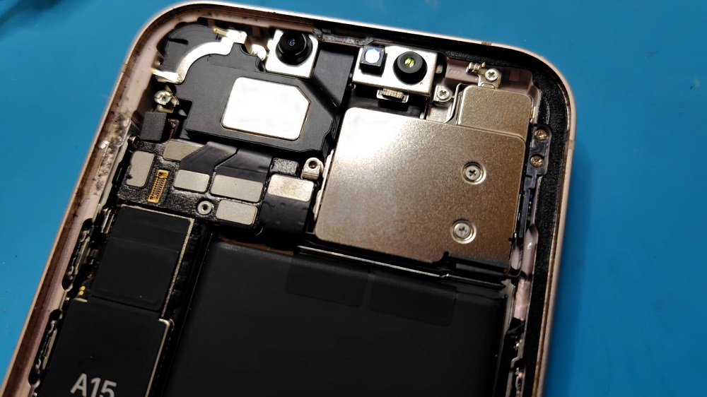 iPhone13のバッテリー交換、すぐ対応できます