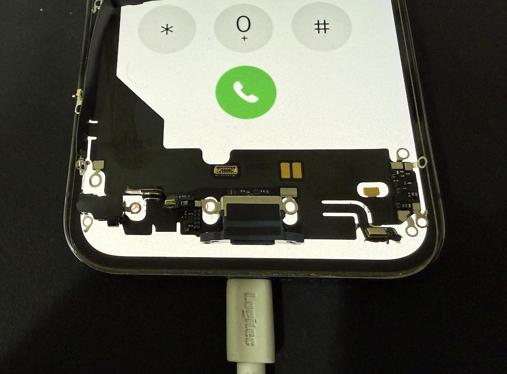 松戸のiPhone13Pro修理！充電不良を最短90分で解決