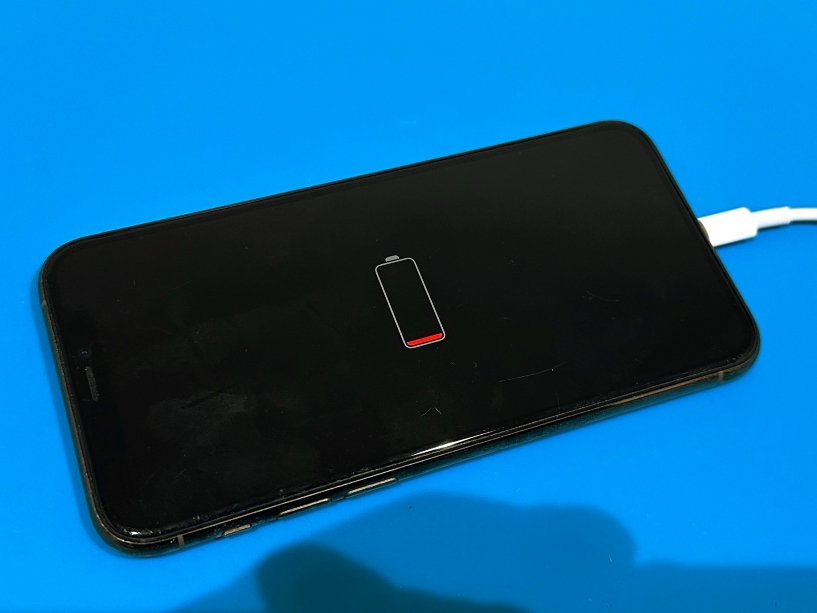 iPhone11 Pro 充電できない・起動しない修理｜名古屋・栄
