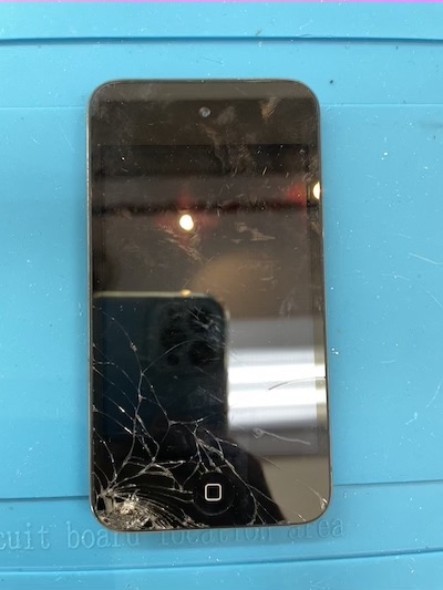 iPodTouch4 画面割れ修理