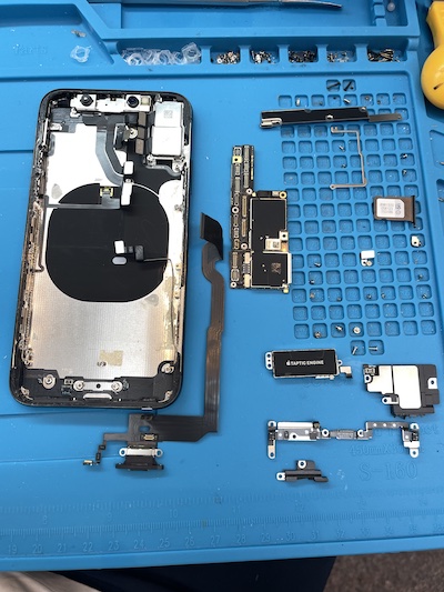 iPhoneX　充電接触不良　ライトニングコネクタ