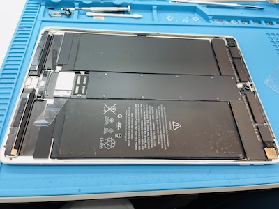 iPad Pro10.5　基板外し　画面浮き