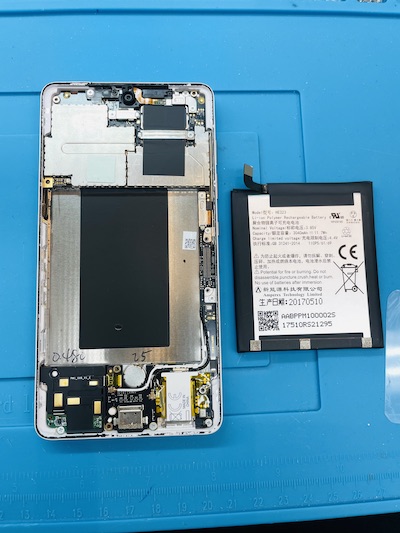Essential Phone PH-1 バッテリー交換