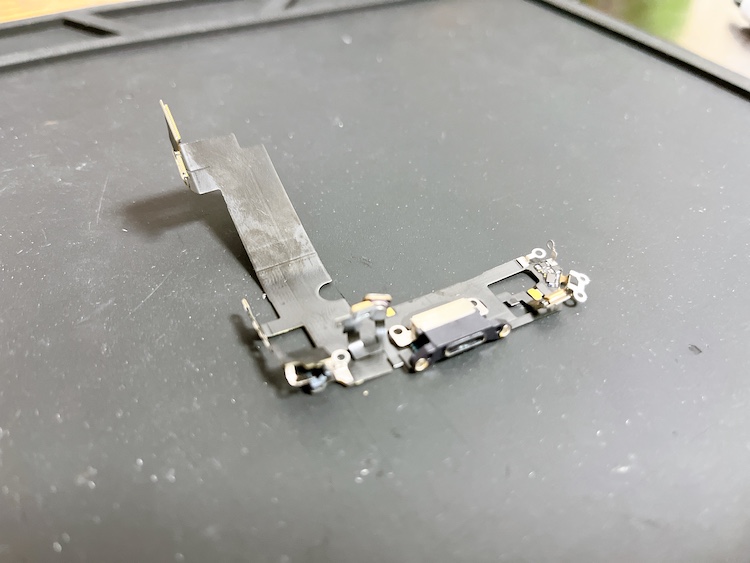iPhone12mini充電口修理