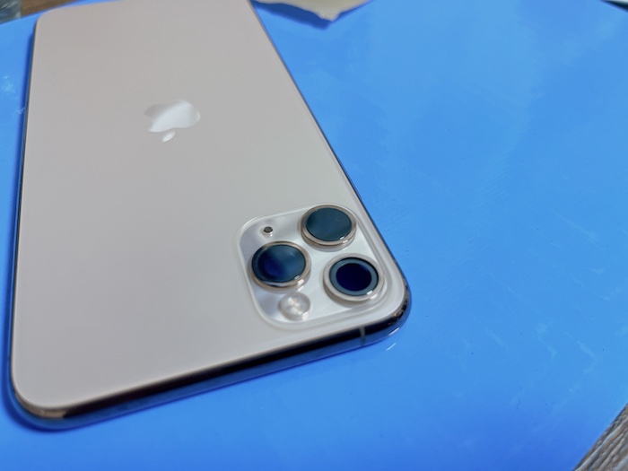 iPhone11ProMAXレンズ修理