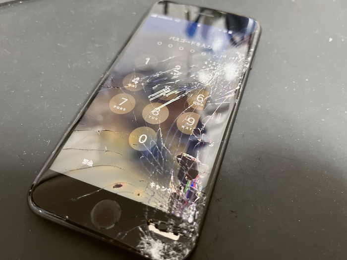 iPhone第2世代液晶不良