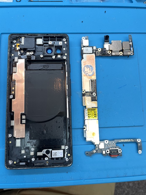 GooglePixel6a　基板を外す